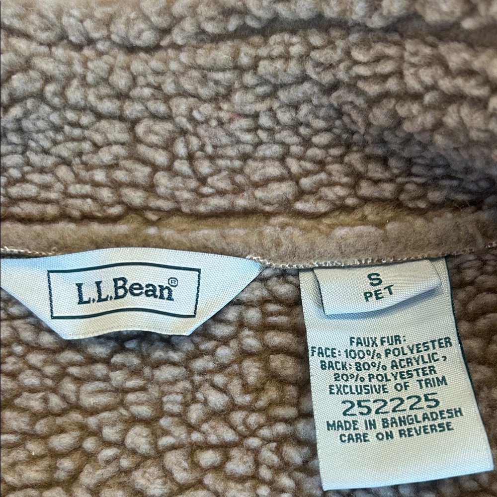 L.L. Bean women’s  Brown Shearling Coat - Picture 2 of 5